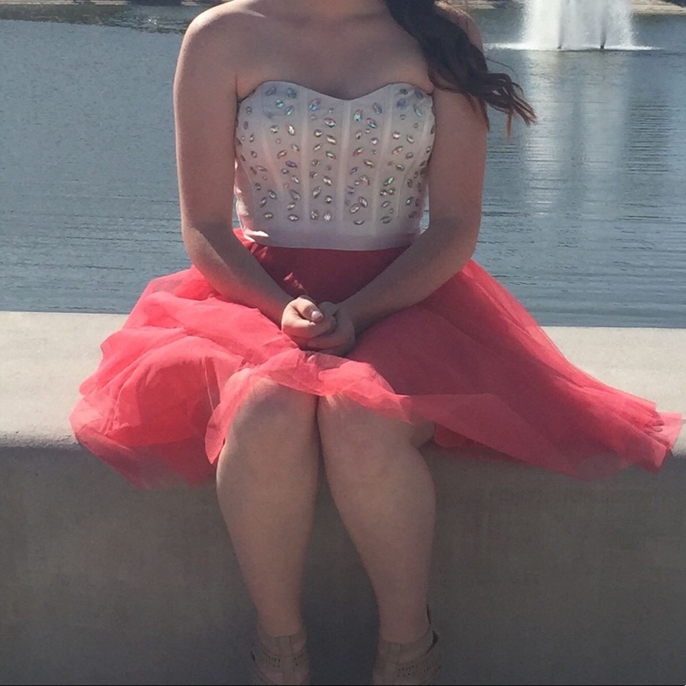 Gorgeous homecoming/prom dress